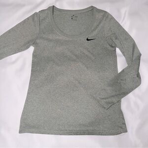 Nike dri-fit‎ shirt Heather gray medium long sleeve